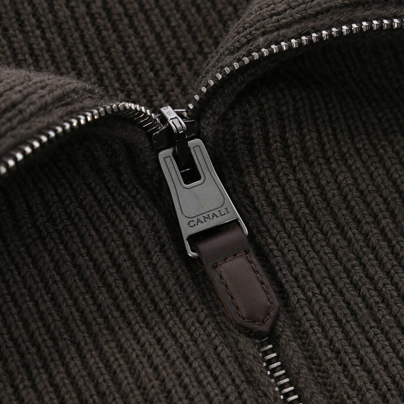 Canali Chunky 1/4 Zip Knitwear in Mushroom Zip