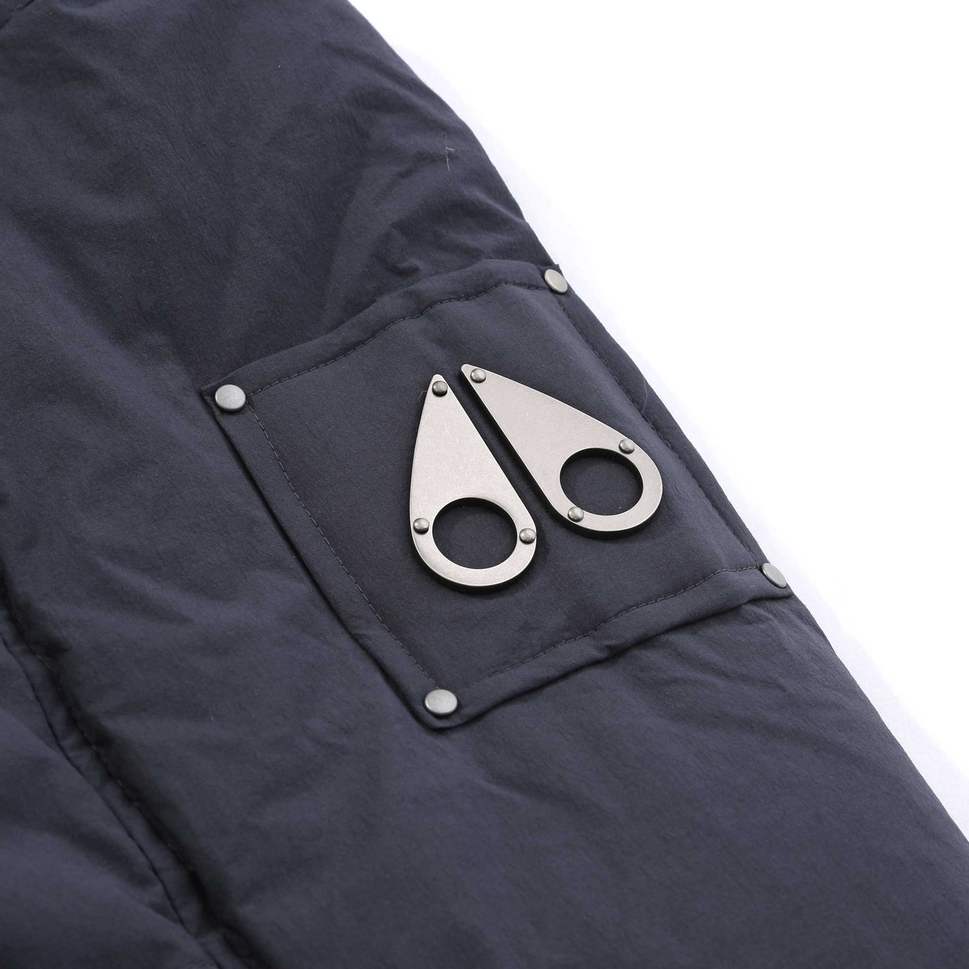 Moose Knuckles Everest 3Q Puffer Jacket in Cement Logo